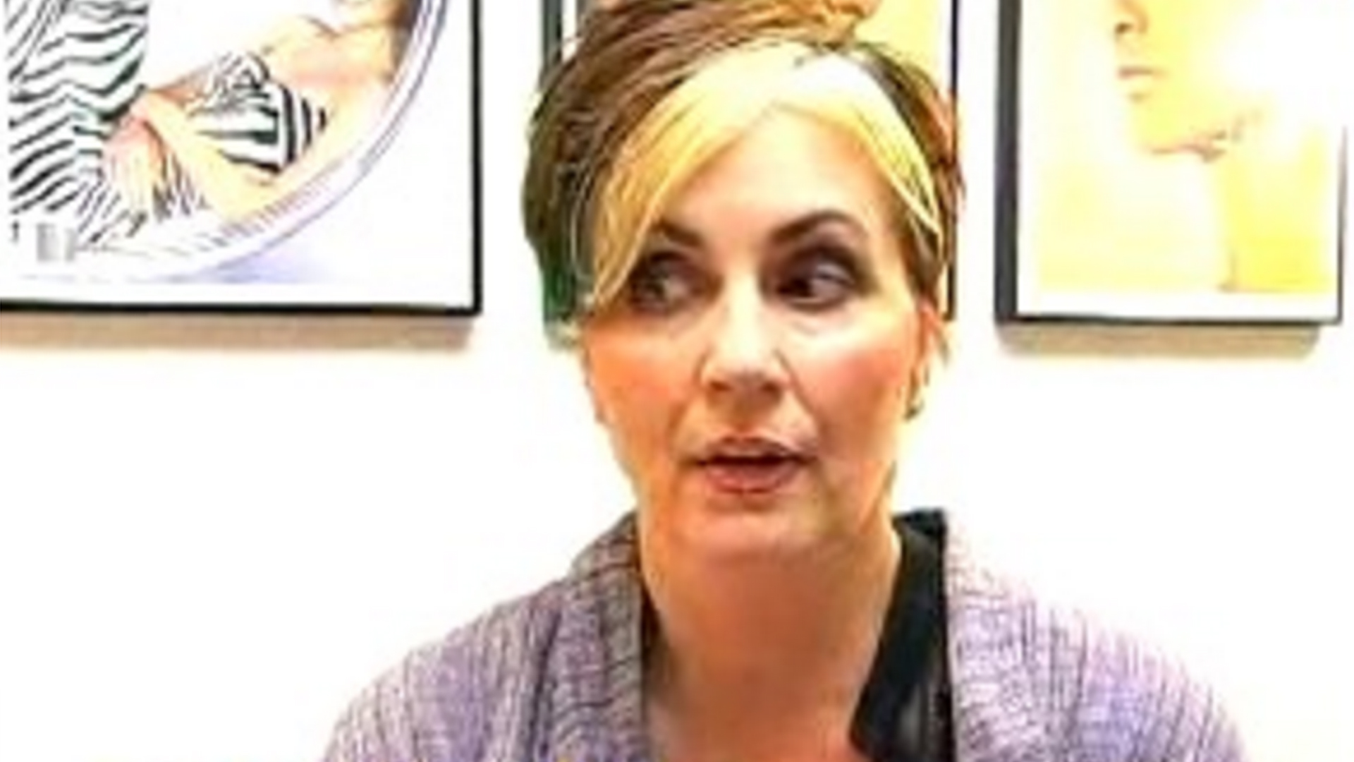 Dinair Pro > Airbrush Makeup